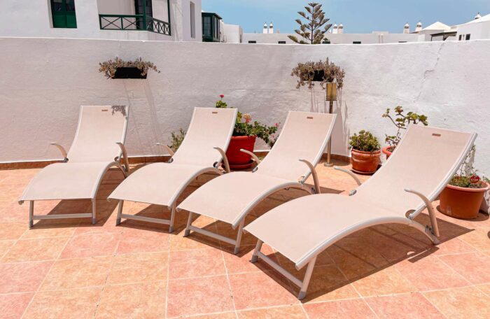 villa to rent in lanzarote terrace