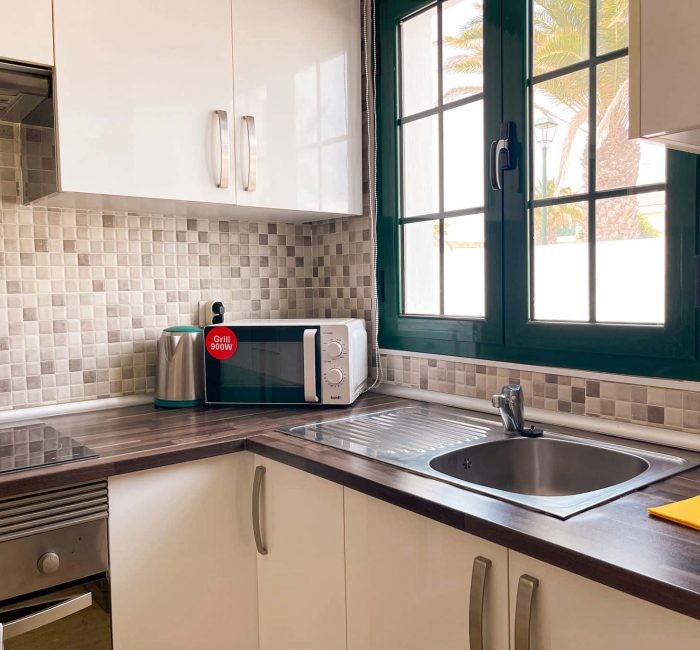 kitchen in villa to rent lanzarote